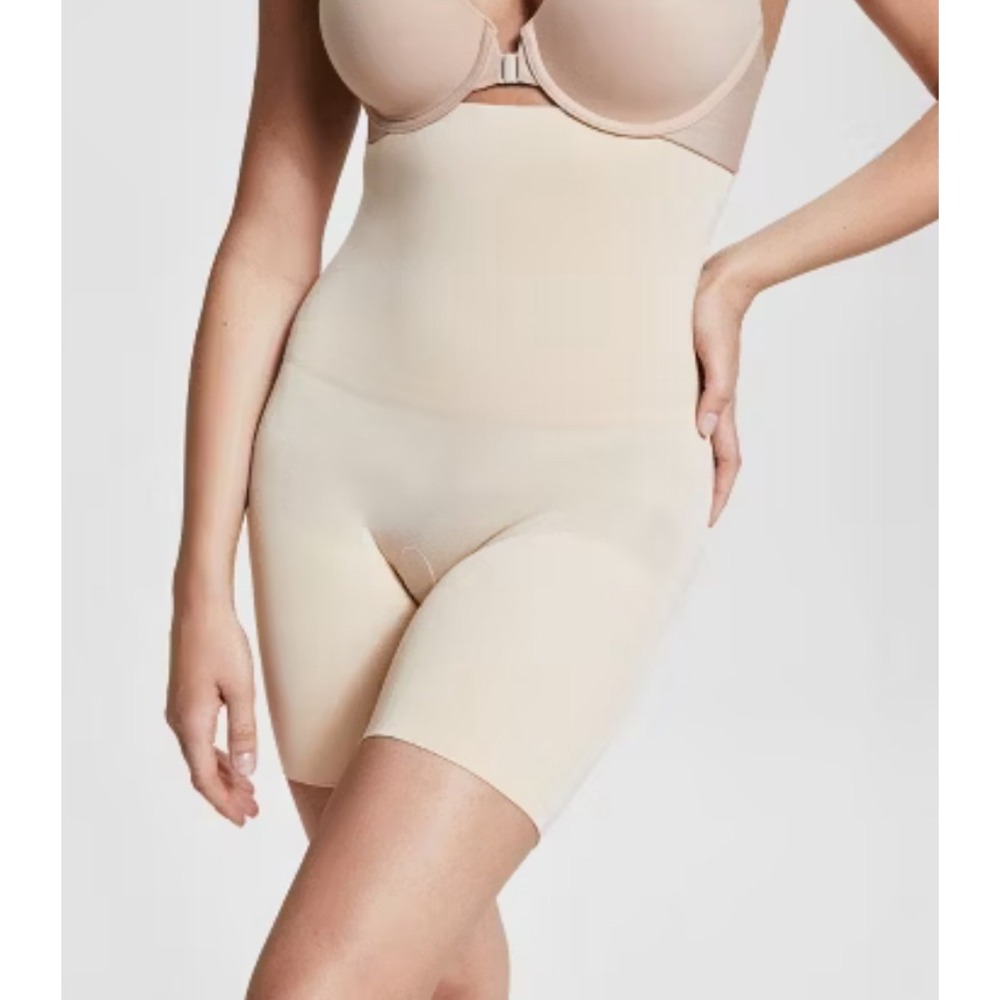 SPANX High-Waist Mid-Thigh Shaper Nude Large 10226R Strong‎ Compression